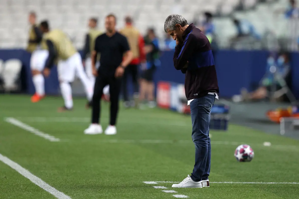 A történelmi vereség után kirúgják a Barcelona vezetőedzőjét