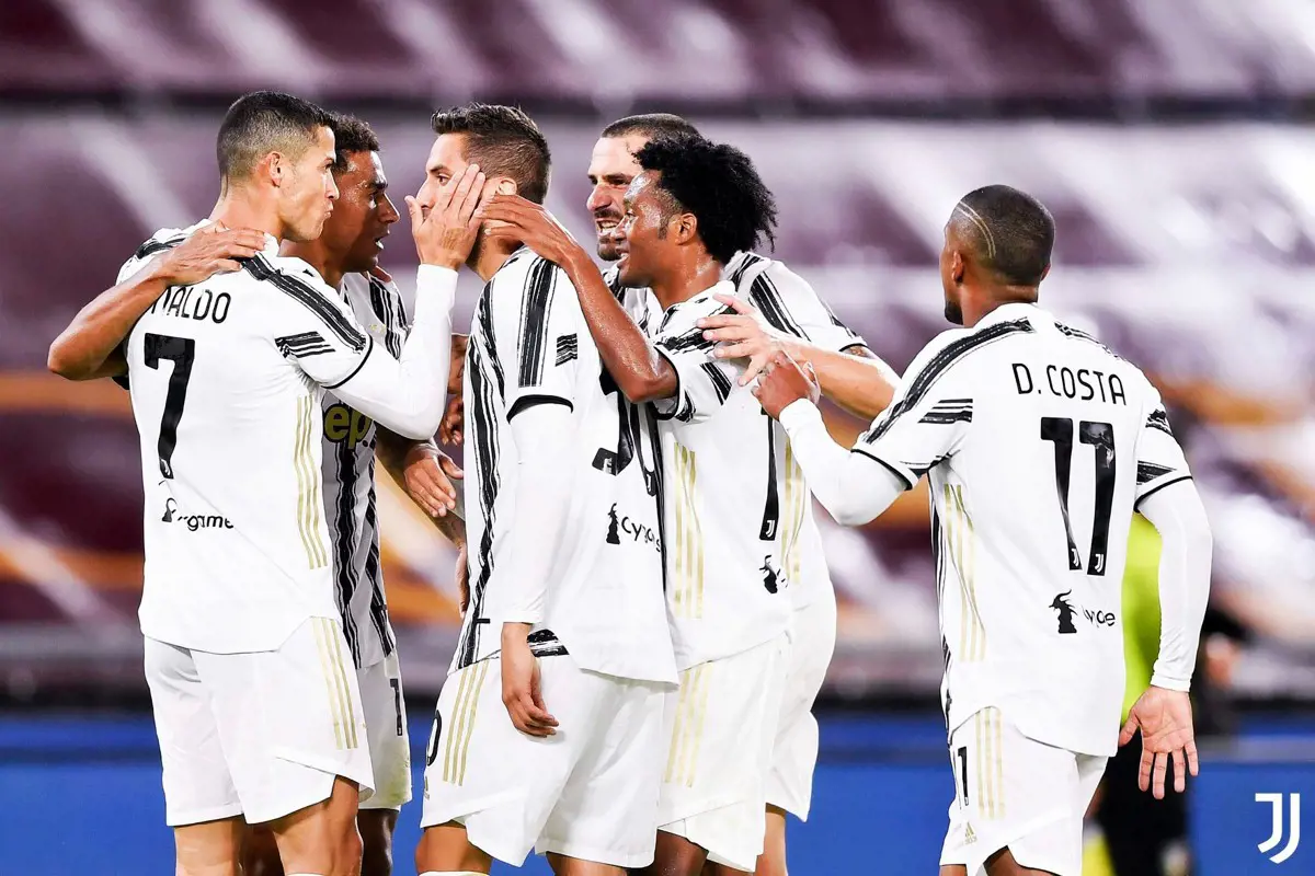 Karanténban a Juventus teljes kerete