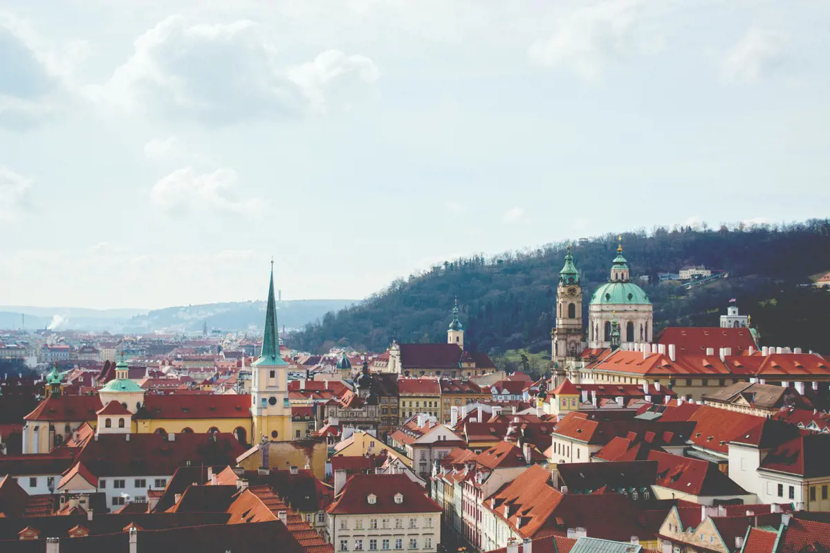 Csehországban enyhítenek, csütörtökön már visszatérhet az élet