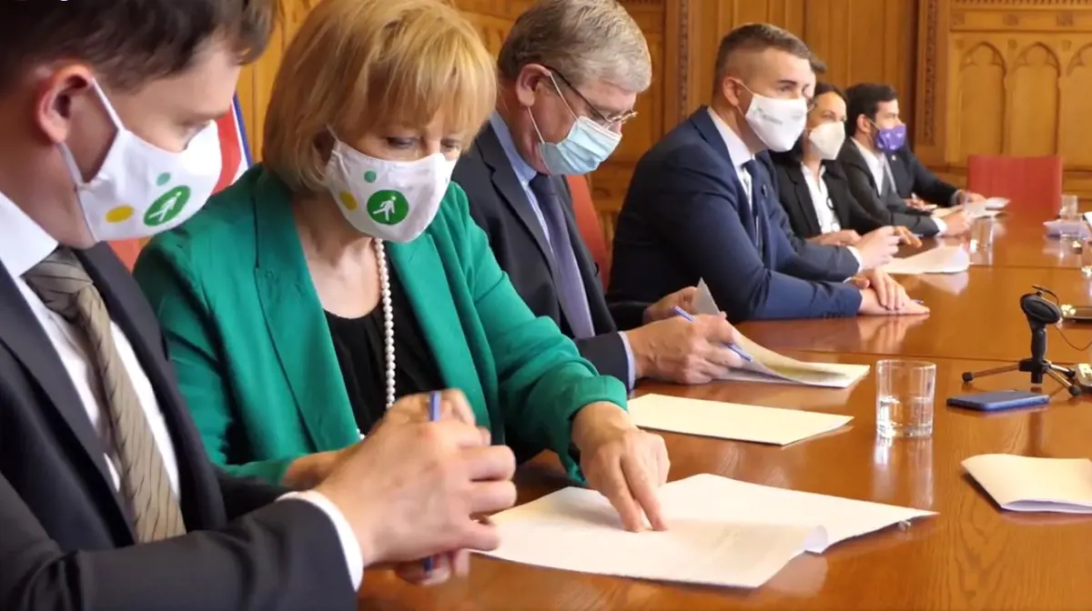 Fej fej mellett a kormány és az ellenzék támogatottsága, erősödött a Jobbik