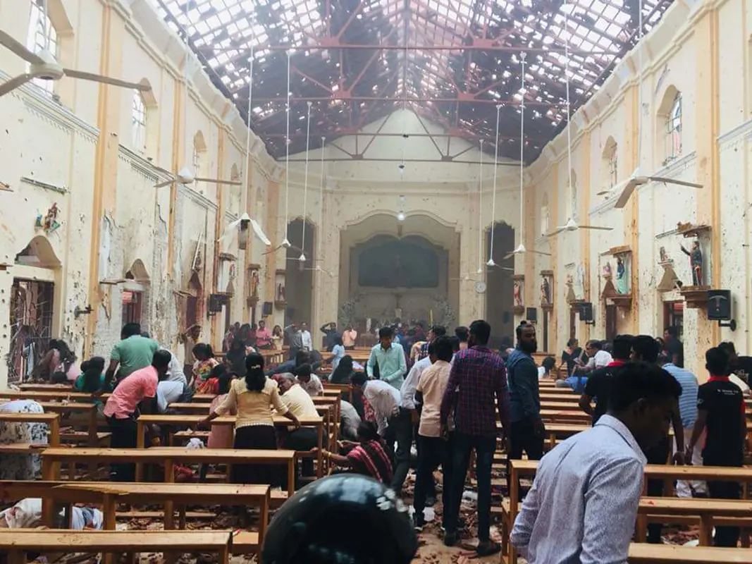 Templomokat és szállodákat robbantottak Srí Lankán - már 200 felett a halálos áldozatok száma