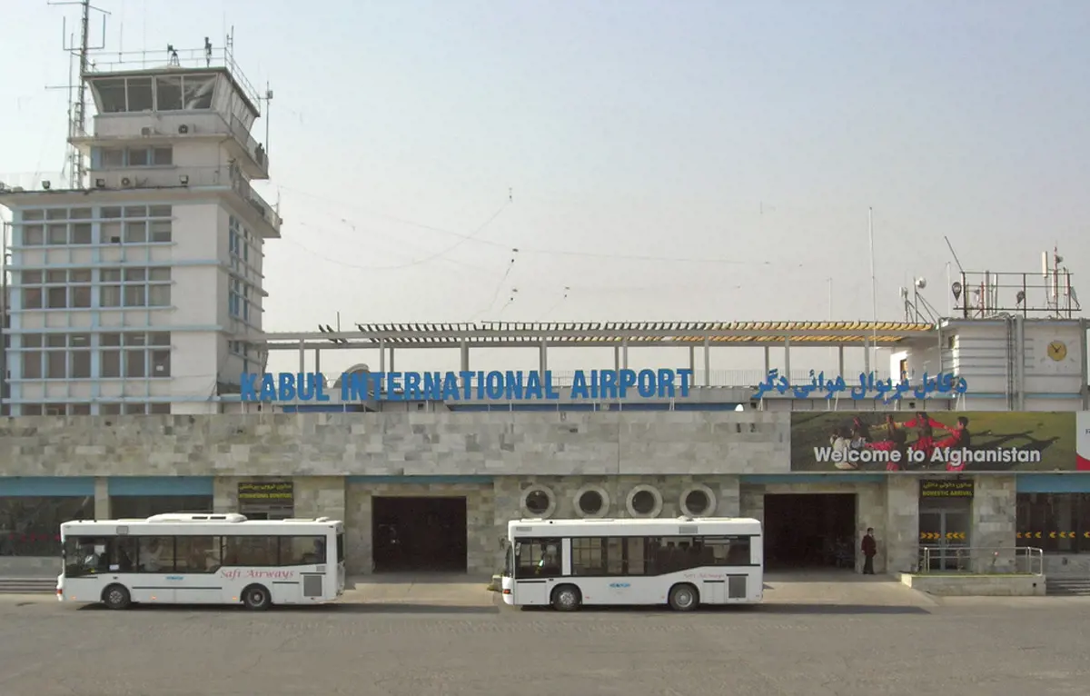 Hétfő reggel tűzharc alakult ki a kabuli reptéren, egy ember meghalt