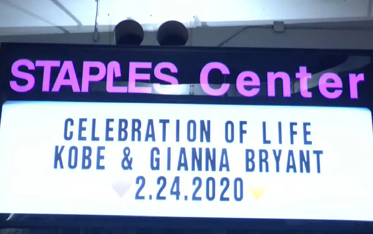 Tízezrek emlékeztek meg Kobe Bryantről