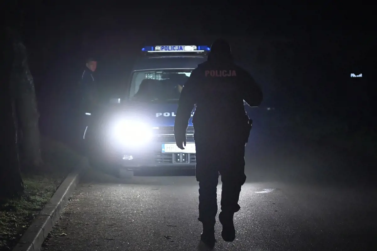 Felrobbant egy Ukrajnában kapott ajándéktárgy a varsói rendőr-főkapitányságon