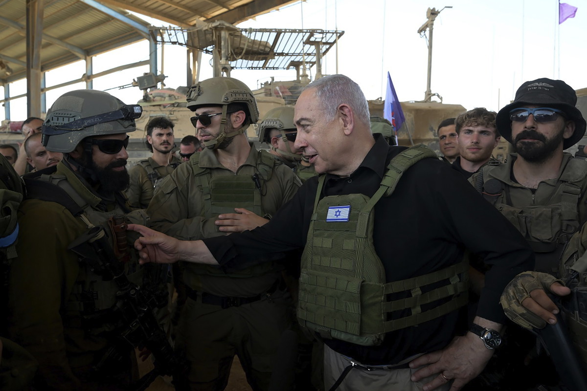 Izrael a mobilhálózat összeomlására is felkészül az iráni ellencsapás nyomán