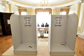 Az első nap 7200 levélszavazatot adtak le a külképviseleteken