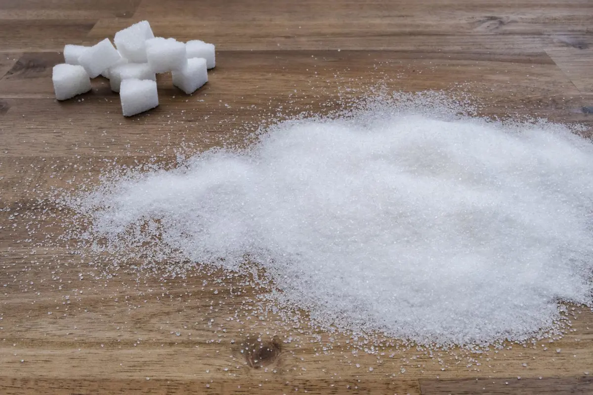 Az egyre fogyó üzemanyag mellett most a cukorhiány okozhat gondokat