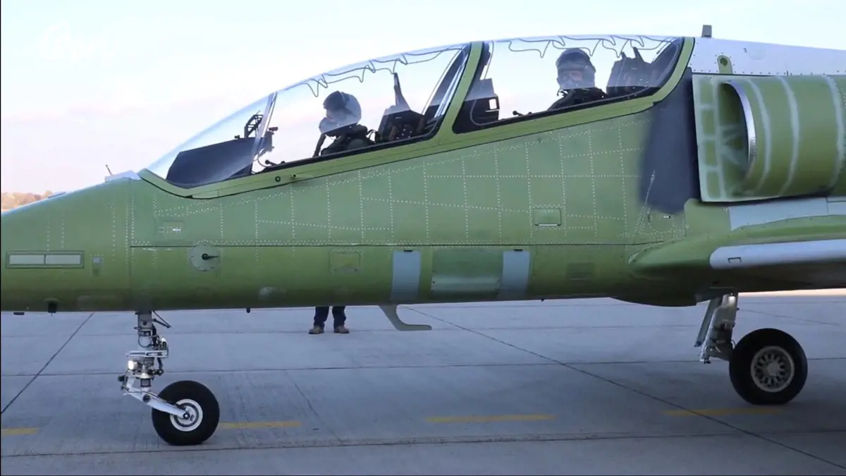 A Habony-közeli Szalay-Bobrovniczky vásárolhat cseh vadászgépgyárat
