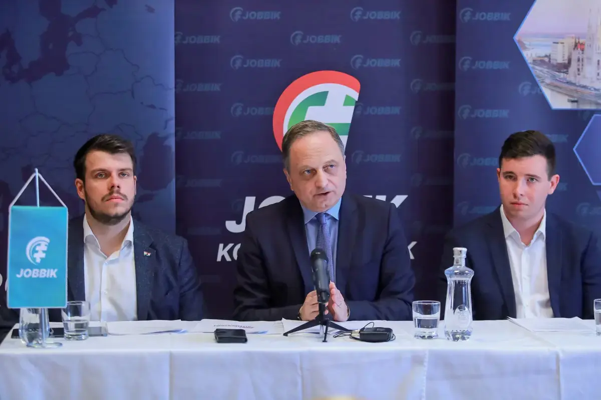 Normális autóspolitikát sürget a Jobbik-Konzervatívok