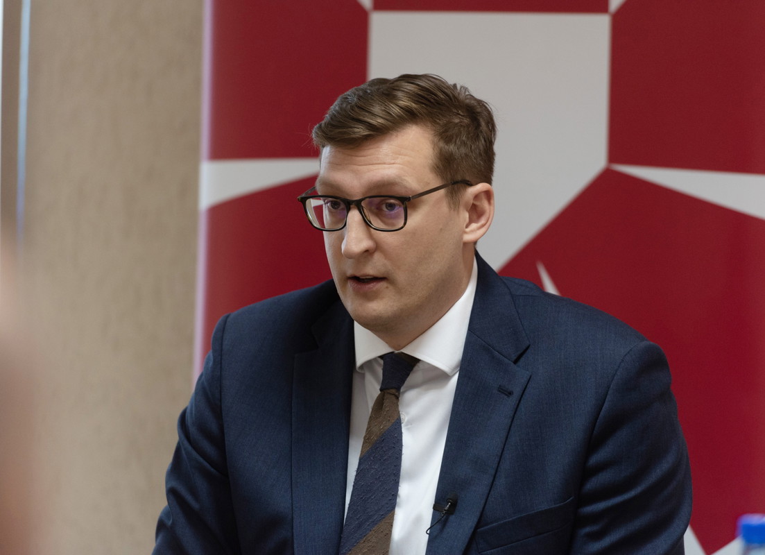Panyi Miklós lesz a hétfőn lemondott Fürjes Balázs utódja Alfahir.hu