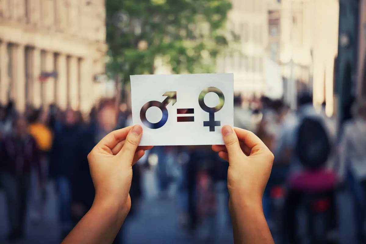 A Fidesz az EP-ben három nemek közötti egyenlőségről szóló indítványból csak egyet fogadott el