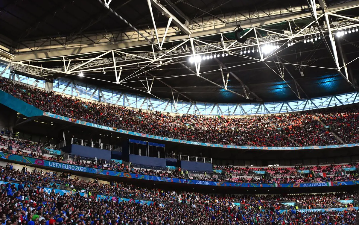 UEFA: A Wembleyt is bezárhatják