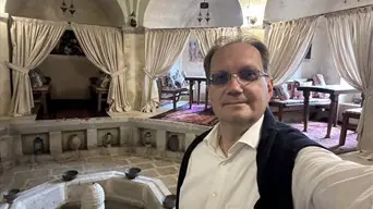 Hegyi-Karabah keresztény romjai közt járt a Fidesz-KDNP képviselője – az azeri megszállást „felszabadításként” ünnepelte