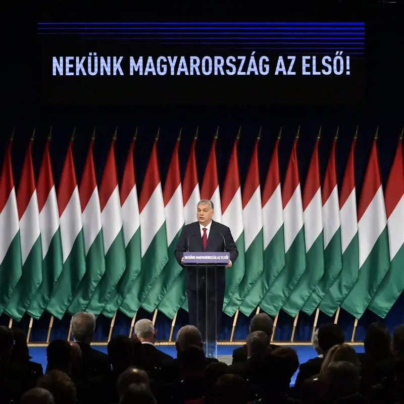 Orbán aranykor helyett baljós árnyakat lát Európa egén