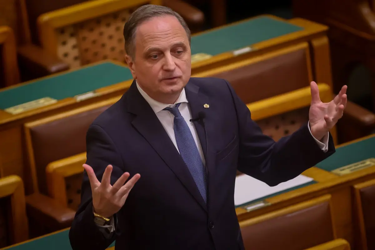 Brenner Koloman: Van-e politikai felelőse az MNB alapítványából „luxizásba” átvándorolt közpénzeknek?