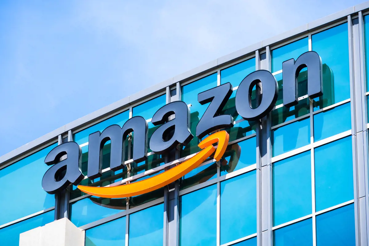 Rekordnagyságú bevétel és nyereség az Amazonnál, mégis távozik Jeff Bezos a vezérigazgatói székből