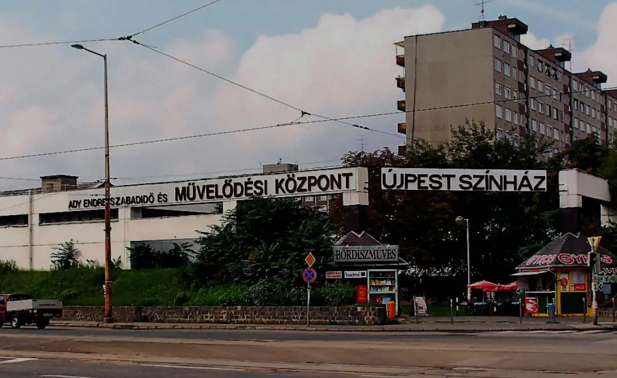 Itt a bizonyíték: Fidesz-közeli cégnek játsszák át féláron Újpest egyik legértékesebb ingatlanát