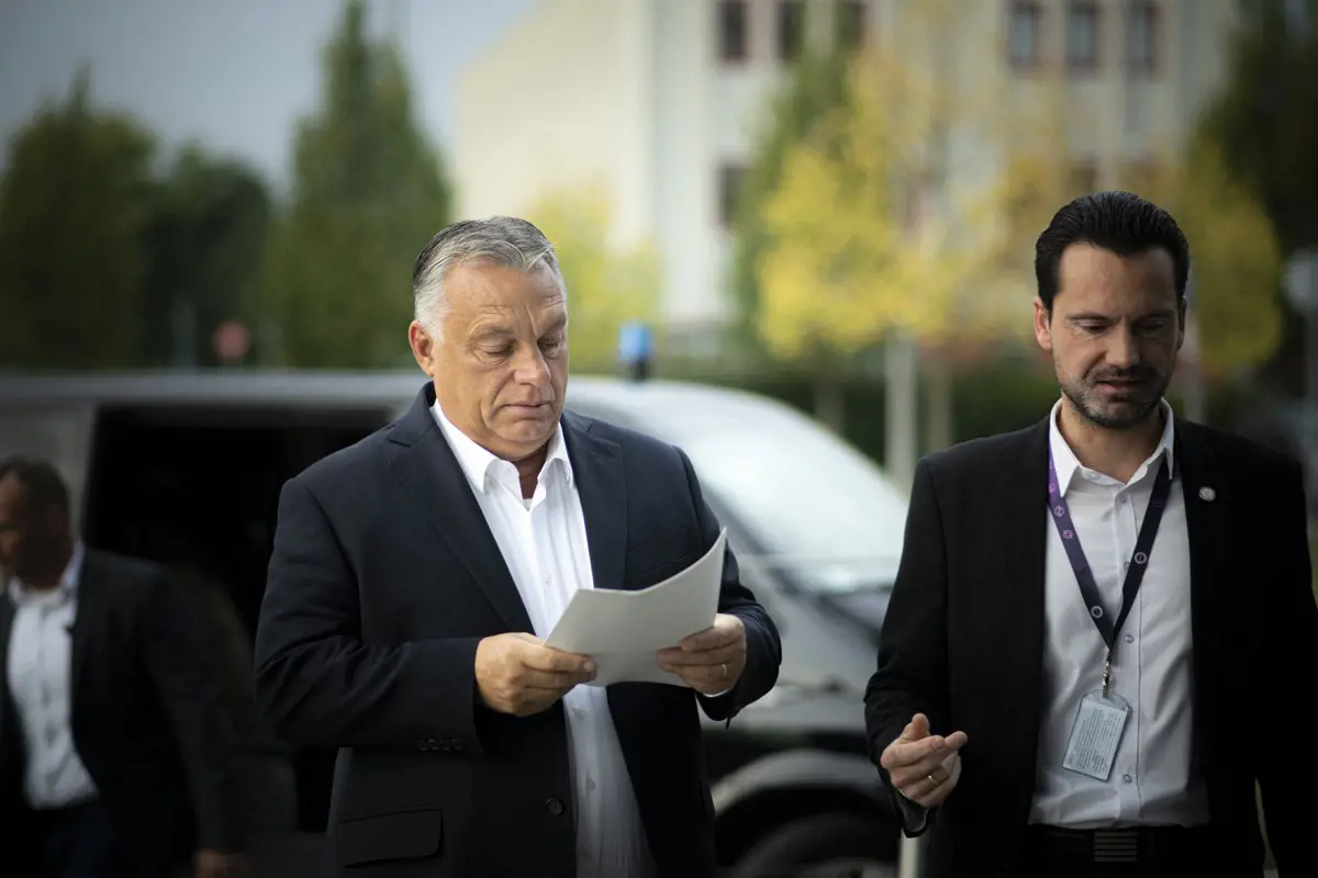 Jókorát lódított Orbán Viktor sajtófőnöke az uniós pénzek érkezéséről