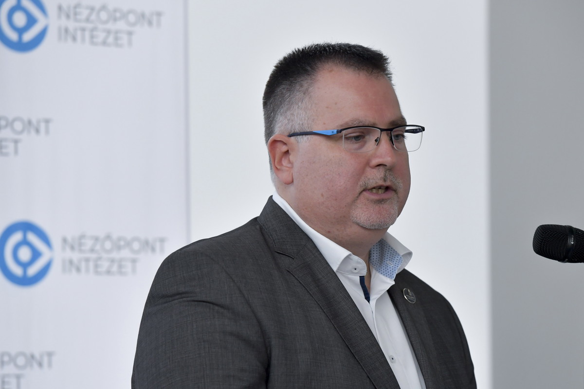 Sorra rúgják ki az embereket az Állami Számvevőszéknél