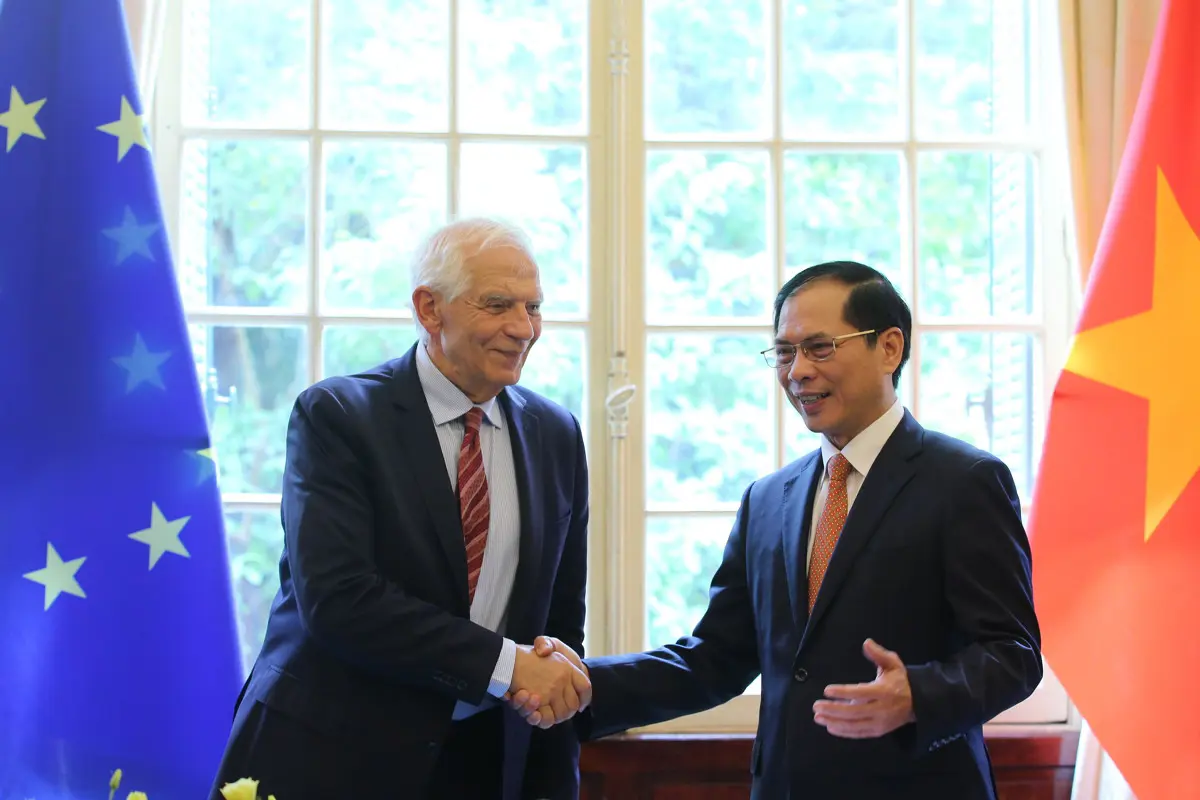 Szorosabbra fűzné a diplomáciai kapcsolatokat az államszocialista Vietnammal az EU