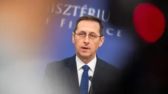 Varga Mihály azt ígéri, az EU-átlag alatt tartják az államadósságot a következő években is