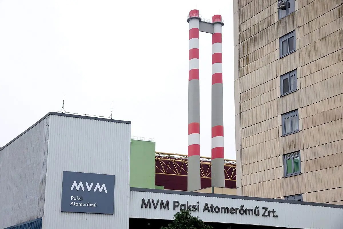 Mostantól egy miniszter döntheti el, hogy túlmelegedhet-e a Duna a paksi atomerőműnél