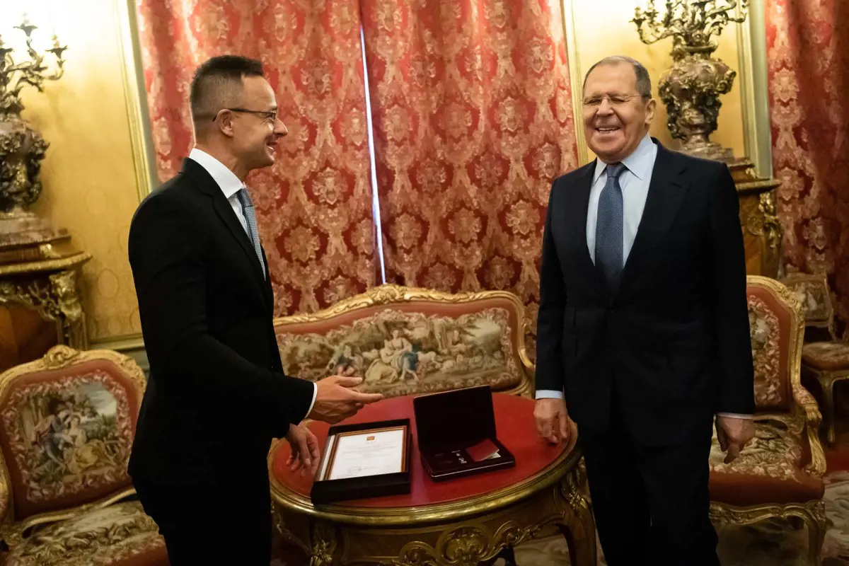 Jobbik: Mit kért Lavrov Szijjártótól, hogy késve fizethessünk a Gazpromnak?