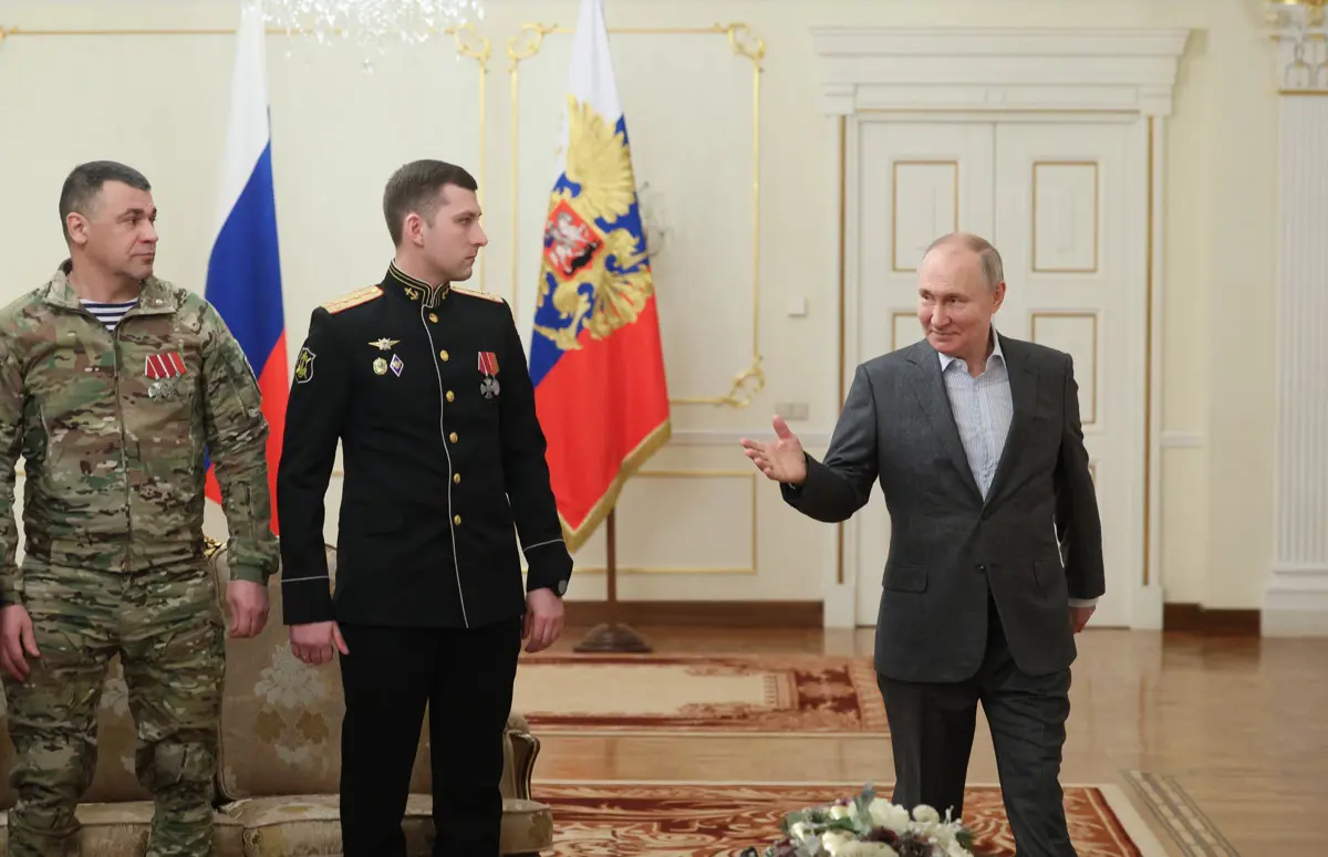 Putyin aláírta a rendeletet: állampolgárságot kaphatnak az orosz hadsereghez csatlakozó külföldiek
