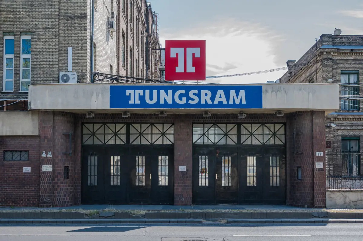 Karácsonyi „ajándékként” kirúgták a Tungsram utolsó dolgozóit is