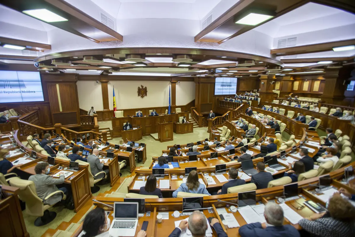 A moldovai parlament kimondta: mostantól a román az ország hivatalos nyelve