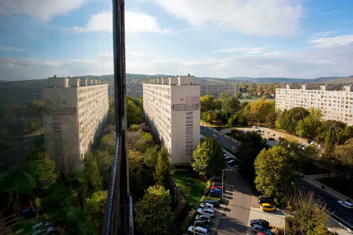 Beismerte a kormány a lakhatási válságot, a Jobbik cselekvést követel