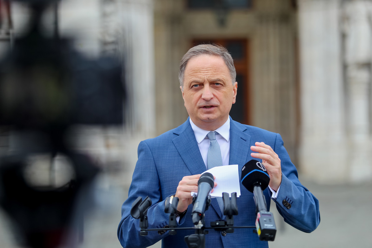 Brenner Koloman: Isten áldja hazánkat ezen a jeles napon!