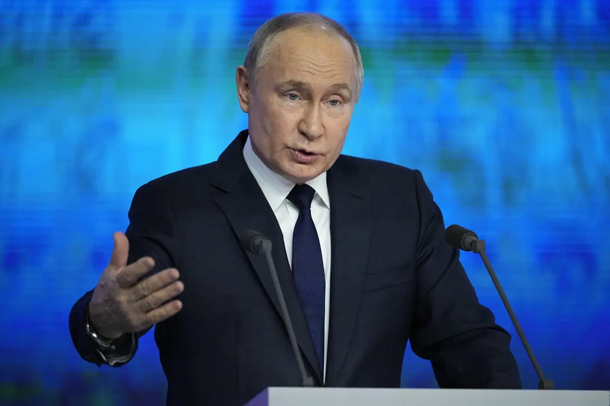 Putyin hivatala tagadja, hogy Oroszország új nukleáris űrfegyver kifejlesztésén dolgozik