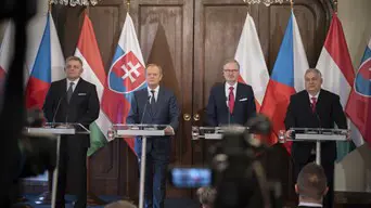 Szégyenletes: kifütyülték Orbán Viktort a V4-csúcs előtt Prágában