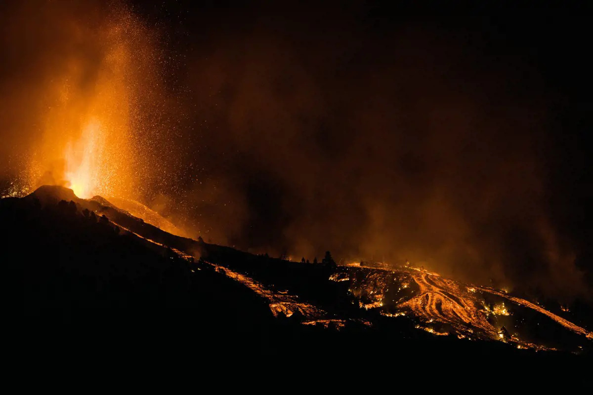 Tovább erősödik a vulkánkitörés Spanyolországban