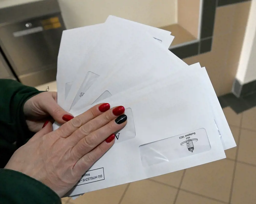 Elszólta magát az államtitkár: ezer bezárható postahelyről írt egy nappal a bejelentés előtt