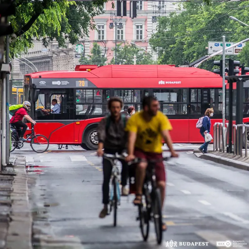 Folytatódik a nagykörúti biciklisáv kialakítása