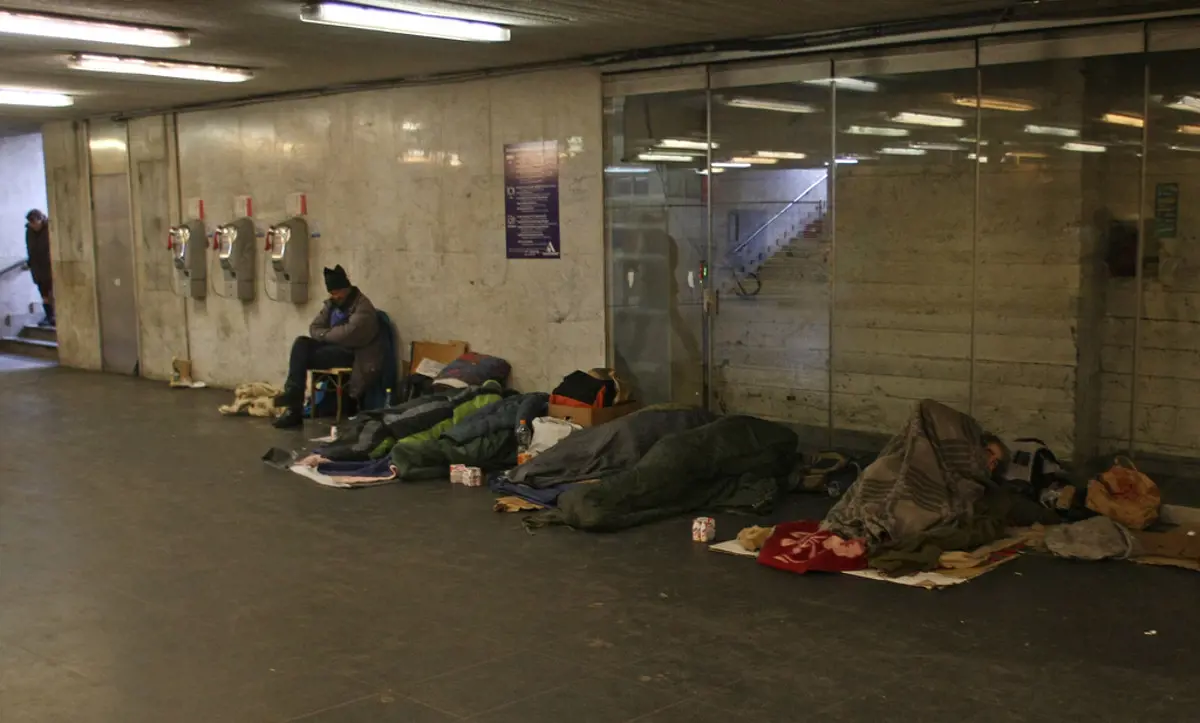 Rácsokkal zárhatják el a nagyobb aluljárókat az ott éjszakázó hajléktalanok elől