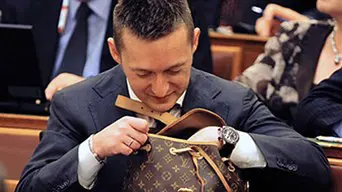 Míg Orbán Viktor Tusványoson beszélt, Rogán Antal és felesége Capri szigetén luxizott