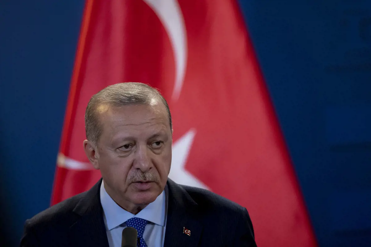 A török elnök bejelentette, hogy megkezdődött a török hadművelet Északkelet-Szíriában