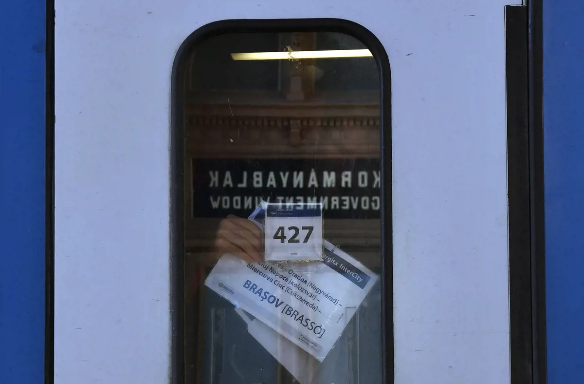 Elindult az első, magyar nyelven is feliratozott vonat a határon túlra