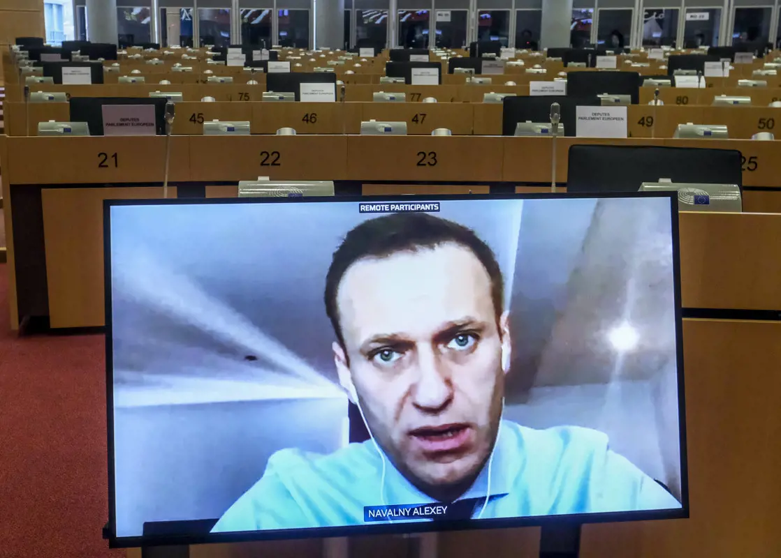 Hiába tiltották meg, Navalnijért tüntetnek Moszkvában, több embert őrizetbe vettek