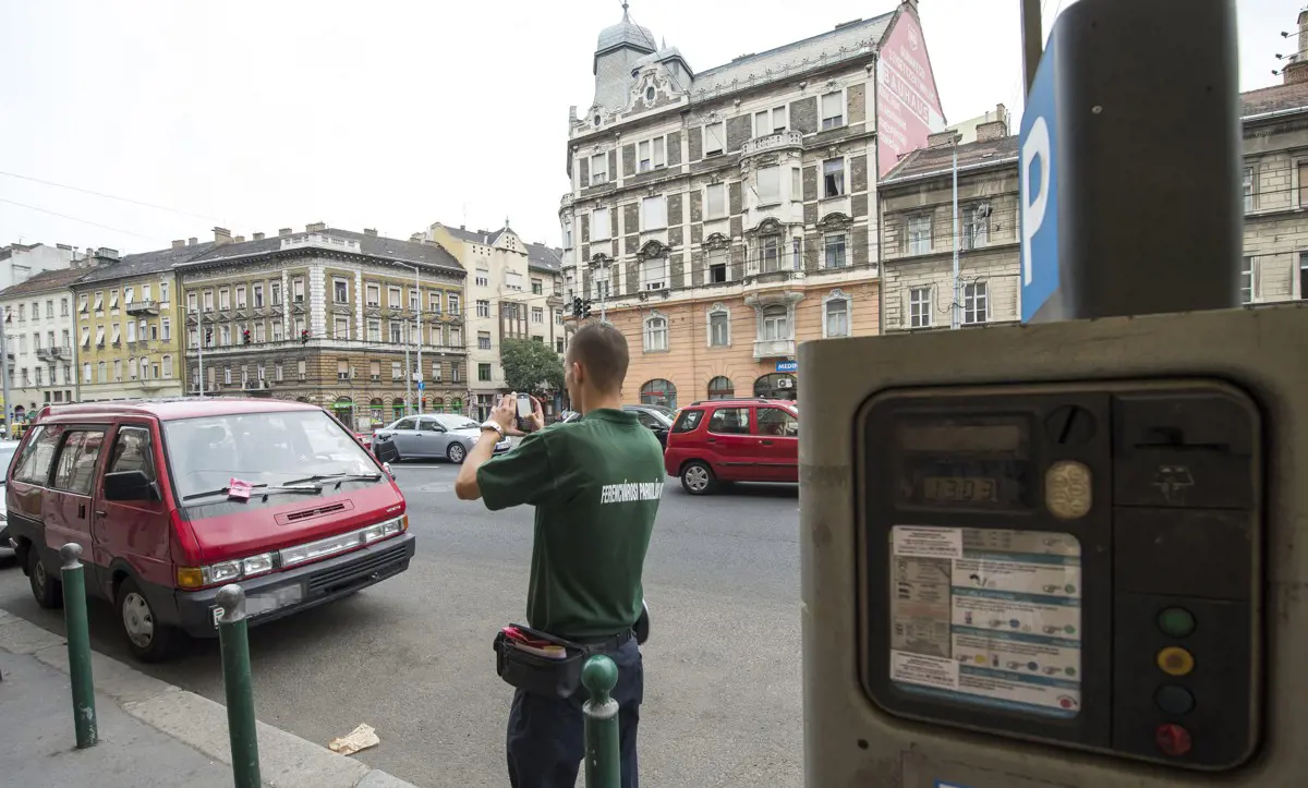 Döntöttek: egységesül, de drágul is a parkolás Budapesten