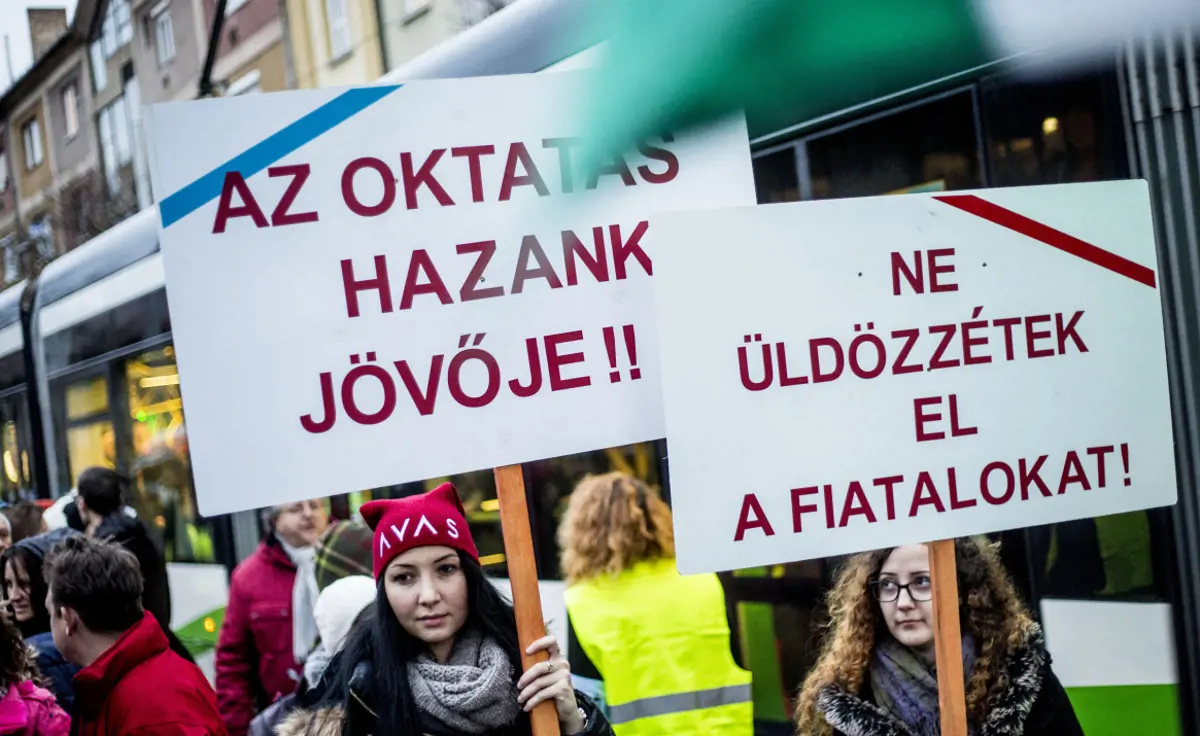 Önálló minisztériumot akar a Jobbik a magyar oktatás számára