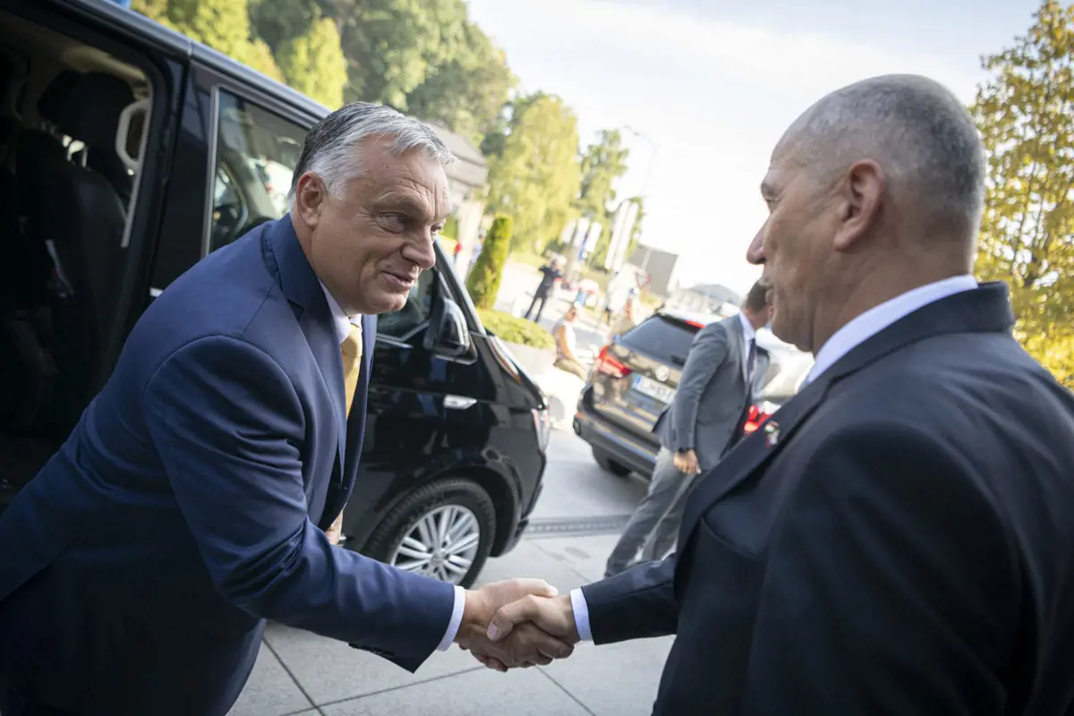 Orbán Viktor Szlovéniába utazott csúcstalálkozóra és egy vásár megnyitójára