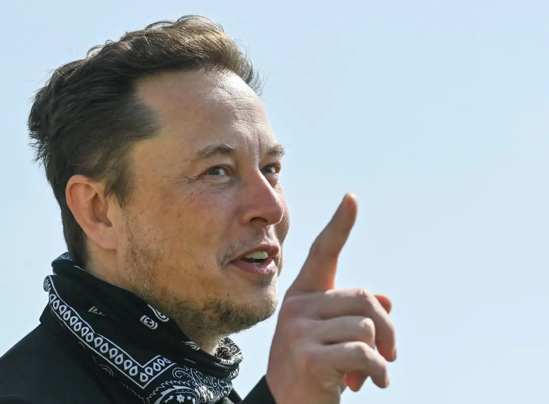 TruthGPT: Elon Musk saját mesterséges intelligenciát akar létrehozni, a mostani túl liberális szerinte
