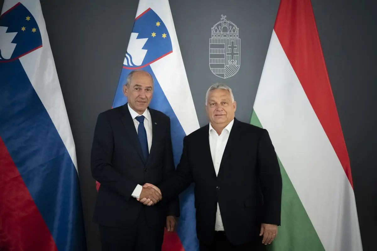 Az Európában egyre jobban elszigetelődő Orbán Viktornak csak egy bukott szlovén miniszterelnök jutott