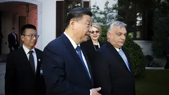 Hírünk a világban: Egy republikánus szenátor Kína lábtörlőjeként beszélt Magyarországról