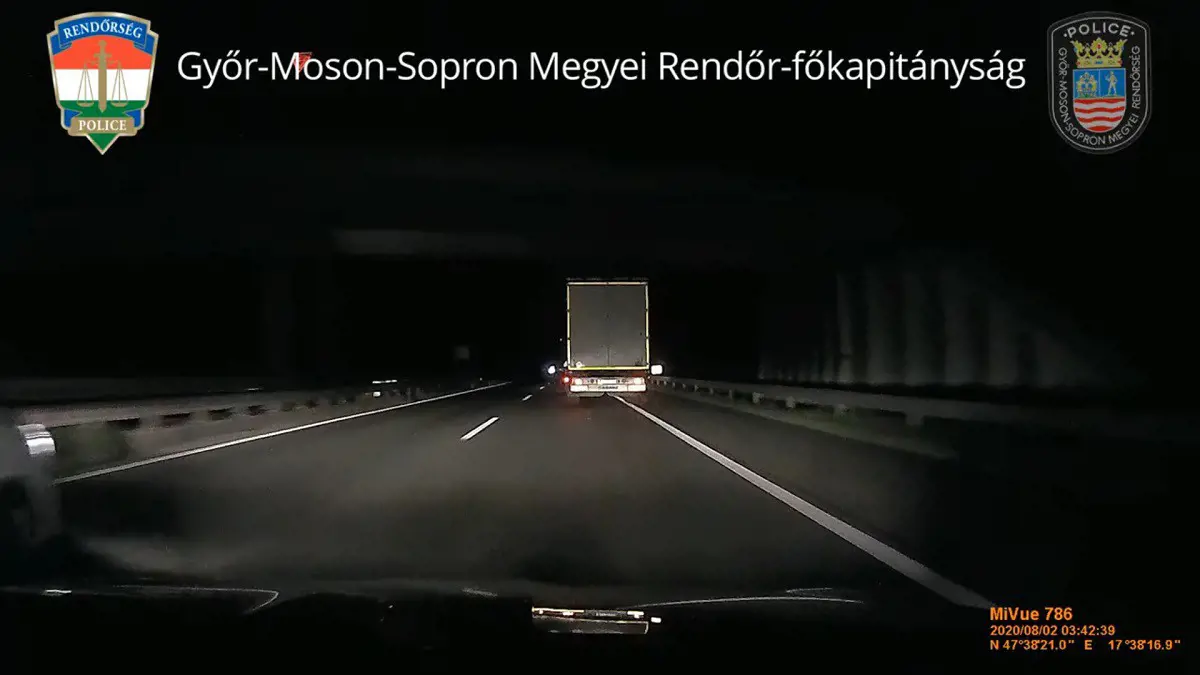 Ide-oda kacsázott kamionjával a részeg bolgár sofőr, lekapcsolták a zsaruk (videó!)