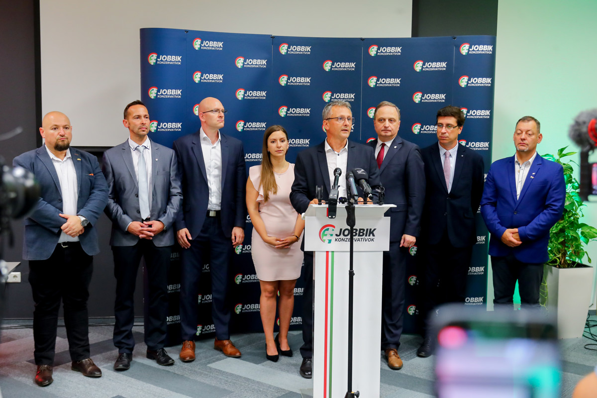 Stabilitást és megújulást ígér a Jobbik-Konzervatívok új elnöksége